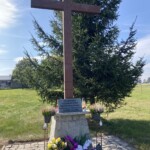 Rokosz, krzyż upamiętniający miejsce urodzenia Matki Marii od Krzyża